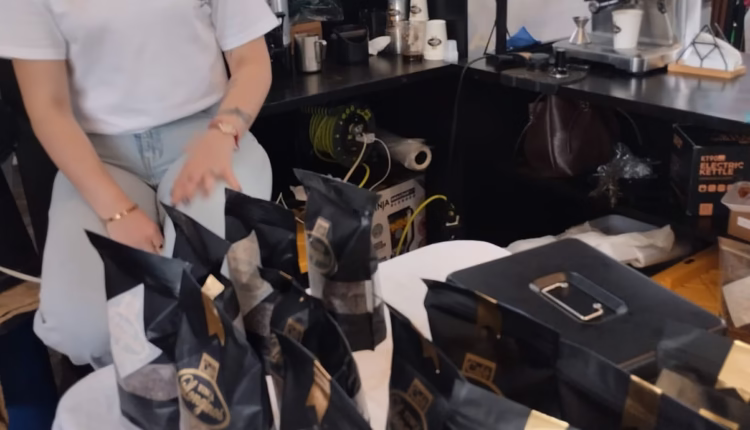 a9e37996-b9f1-47e3-975b-d72a75490c4a